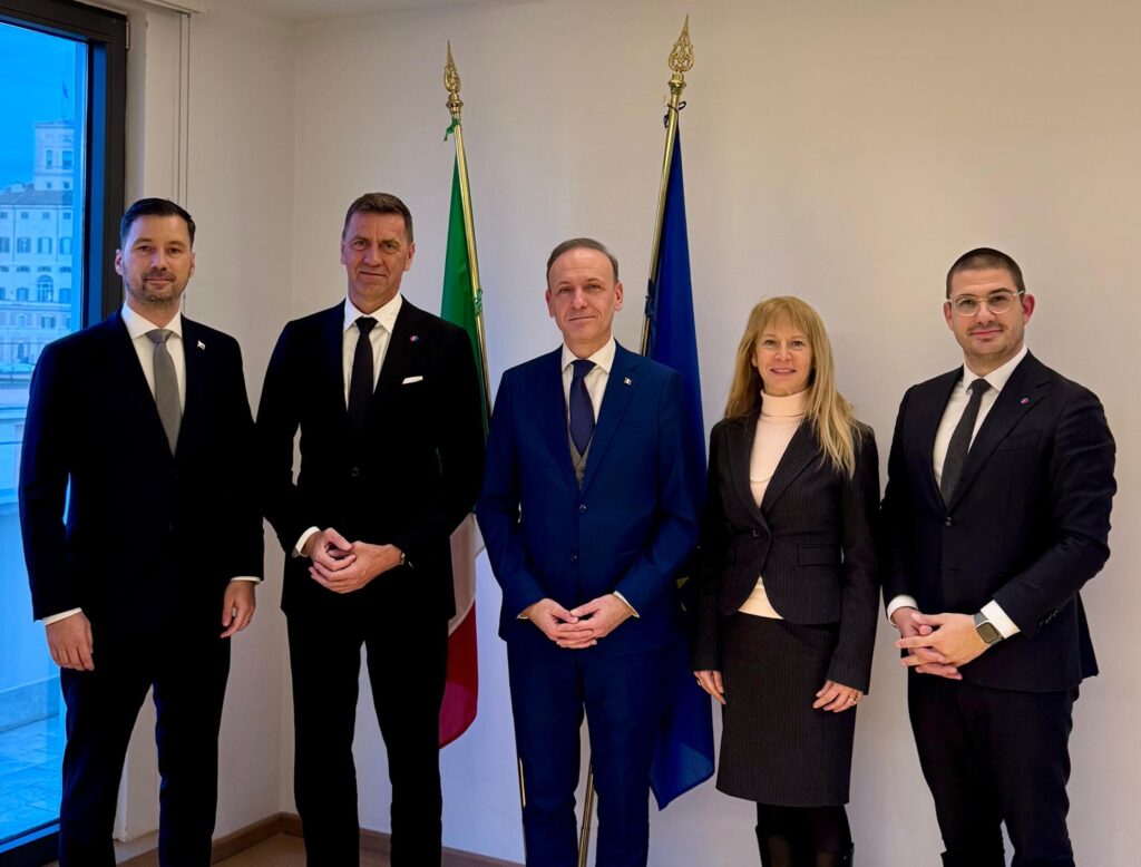 Zástupcovia Eximbanky a SACE